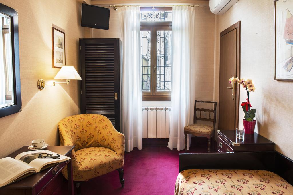 Hotel Agli Alboretti Venecia Exterior foto