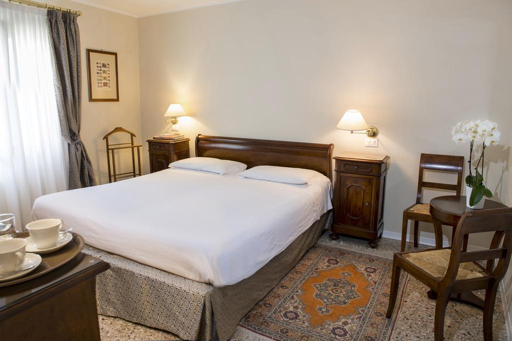 Hotel Agli Alboretti Venecia Exterior foto