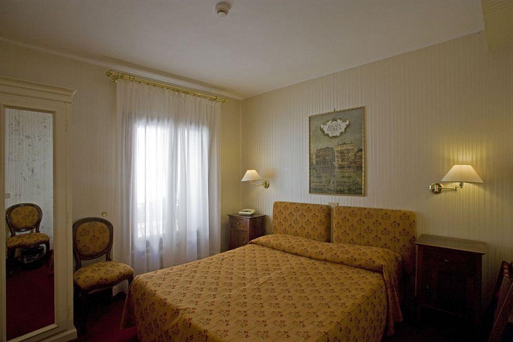 Hotel Agli Alboretti Venecia Exterior foto